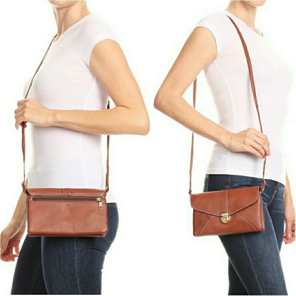 NWT - CARMEL LEATHER GOLD LOCK CROSSBODY BAG - Picture 2 of 4